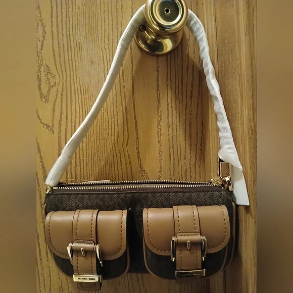 Michael Kore Zoe Pouchette - Picture 1 of 3